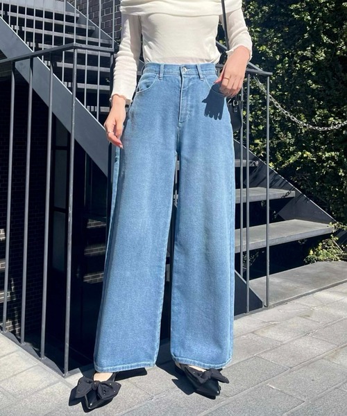 one after another NICE CLAUP(ワンアフターアナザーナイスクラップ)の「ストレッチ/ワイドストレートデニムパンツ(デニムパンツ・レディース・ライトブラック/ブルー/ライトブルー・SMALL/MEDIUM)」の19枚目の写真