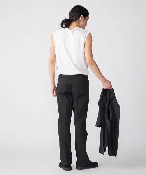 SHIPS(シップス)の「SHIPS:〈抗菌・防臭・接触冷感・UVケア〉スムース ノースリーブ Tシャツ(タンクトップ・メンズ・チャコールグレー/ブラック/ホワイト・MEDIUM/LARGE)」の5枚目の写真