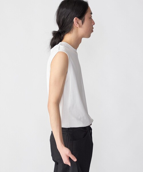SHIPS(シップス)の「SHIPS:〈抗菌・防臭・接触冷感・UVケア〉スムース ノースリーブ Tシャツ(タンクトップ・メンズ・チャコールグレー/ブラック/ホワイト・MEDIUM/LARGE)」の12枚目の写真