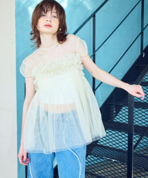 ELLEgirl（エルガール）の「チュールフリルパフチュニック【ELLEgirl/エル ガール】（その他トップス・レディース・ピンク/アイボリー/チャコールグレー・FREE）」の2枚目の写真