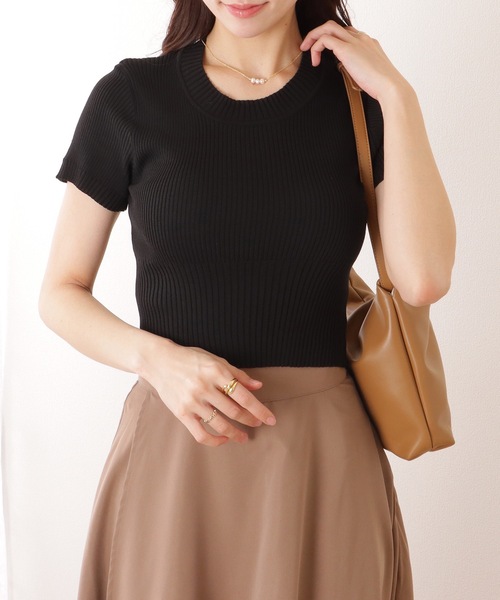 Lace Ladies(レースレディース)の「ソリッドカラー 切替 リブ 半袖 クルーネック コンパクト ニット(ニット/セーター・レディース・ブルー/ブラック/ホワイト/グリーン・FREE)」の5枚目の写真