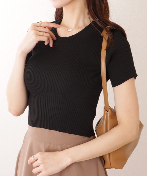 Lace Ladies(レースレディース)の「ソリッドカラー 切替 リブ 半袖 クルーネック コンパクト ニット(ニット/セーター・レディース・ブルー/ブラック/ホワイト/グリーン・FREE)」の6枚目の写真