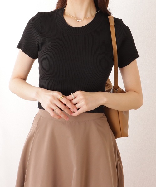 Lace Ladies(レースレディース)の「ソリッドカラー 切替 リブ 半袖 クルーネック コンパクト ニット(ニット/セーター・レディース・ブルー/ブラック/ホワイト/グリーン・FREE)」の9枚目の写真