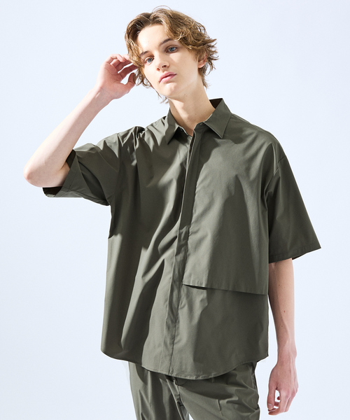 AH ABAHOUSE(エーエイチアバハウス)の「【AH ABAHOUSE / セットアップ対応】撥水 ストレッチ 半袖シャツ(シャツ/ブラウス・メンズ・グレイッシュブルー/チャコールグレー/グレイッシュベージュ/ブラック/カーキ/ライトグレー・46/48)」の5枚目の写真