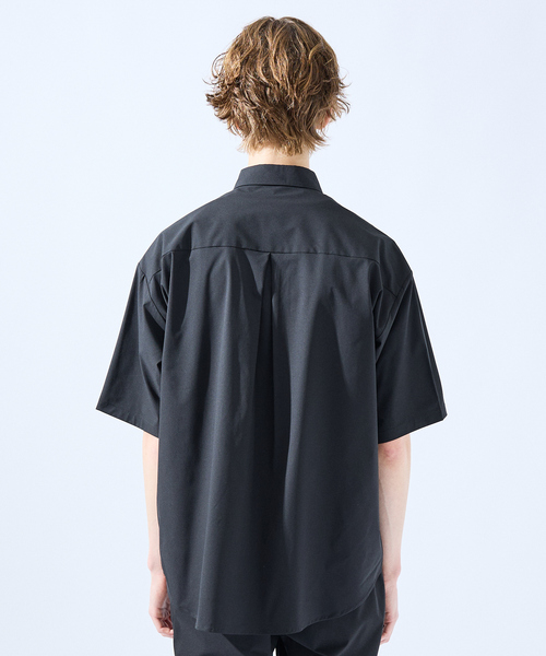 AH ABAHOUSE(エーエイチアバハウス)の「【AH ABAHOUSE / セットアップ対応】撥水 ストレッチ 半袖シャツ(シャツ/ブラウス・メンズ・グレイッシュブルー/チャコールグレー/グレイッシュベージュ/ブラック/カーキ/ライトグレー・46/48)」の10枚目の写真