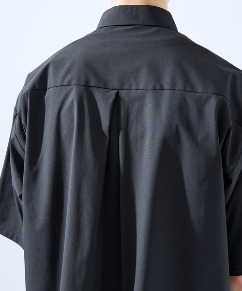 AH ABAHOUSE(エーエイチアバハウス)の「【AH ABAHOUSE / セットアップ対応】撥水 ストレッチ 半袖シャツ(シャツ/ブラウス・メンズ・グレイッシュブルー/チャコールグレー/グレイッシュベージュ/ブラック/カーキ/ライトグレー・46/48)」の11枚目の写真