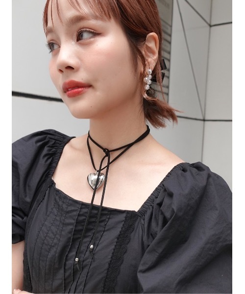 JUMELLE(ジュメロ)の「berry pearl pierce(ピアス(両耳用)・レディース・ホワイト・FREE)」の2枚目の写真