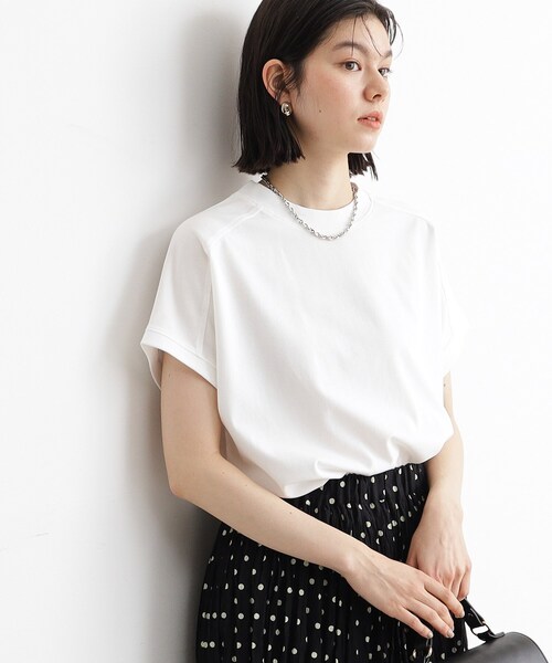 THE SHOP TK (ザ ショップ ティーケー )の「◆【UV/接触冷感/洗濯OK/毛玉になりにくい】サスティナブルフレンチプルオーバー(Tシャツ/カットソー・レディース・チャコールグレー/オフホワイト/サックスブルー/ブラック・13/12)」の2枚目の写真
