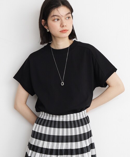 THE SHOP TK (ザ ショップ ティーケー )の「◆【UV/接触冷感/洗濯OK/毛玉になりにくい】サスティナブルフレンチプルオーバー(Tシャツ/カットソー・レディース・チャコールグレー/オフホワイト/サックスブルー/ブラック・13/12)」の1枚目の写真