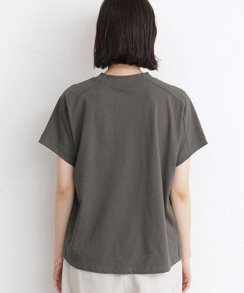 THE SHOP TK (ザ ショップ ティーケー )の「◆【UV/接触冷感/洗濯OK/毛玉になりにくい】サスティナブルフレンチプルオーバー(Tシャツ/カットソー・レディース・チャコールグレー/オフホワイト/サックスブルー/ブラック・13/12)」の19枚目の写真