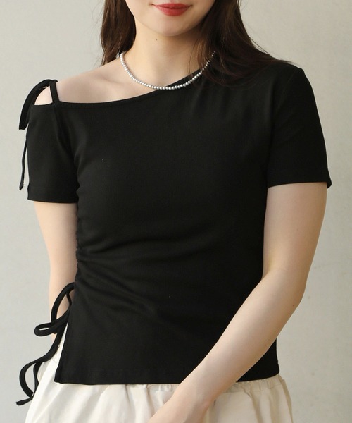 SPINNS(スピンズ)の「肩リボン半袖リブカットソー(Tシャツ/カットソー・レディース・ホワイト/ピンク/ブラック・ONESIZE)」の3枚目の写真