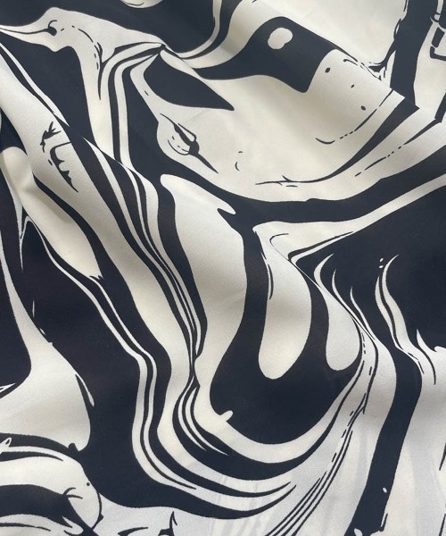 Soiunique（スワユニーク）の「総アート柄ロング丈スカート ［Soiunique］（スカート・レディース・ブラック系・M-L/L-XL）」の10枚目の写真