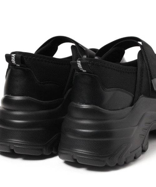 repipi armario（レピピ アルマリオ）の「ベルトスニーカー（スニーカー・キッズ・ホワイト/ブラック・SMALL/MEDIUM/LARGE）」の11枚目の写真