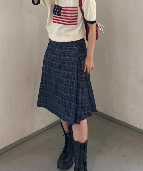 nemne store(ネンネストア)の「《Delfy》前後2wayチェックフレアミドルスカート(スカート・レディース・ネイビー・SMALL/MEDIUM)」の8枚目の写真