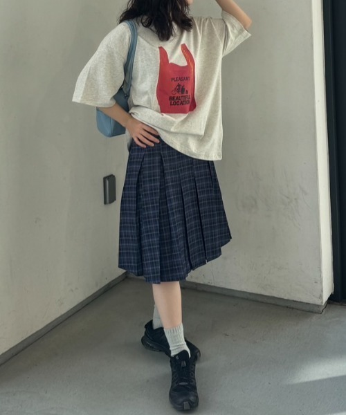 nemne store(ネンネストア)の「《Delfy》前後2wayチェックフレアミドルスカート(スカート・レディース・ネイビー・SMALL/MEDIUM)」の5枚目の写真