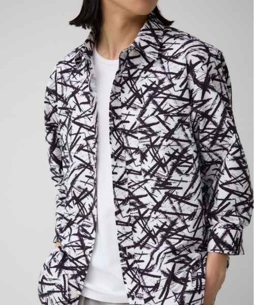 AZUL by moussy(アズールバイマウジー)の「シアサッカー7分袖シャツ(シャツ/ブラウス・メンズ・ブラック系その他/グレー系その他/ホワイト・MEDIUM/LARGE)」の2枚目の写真