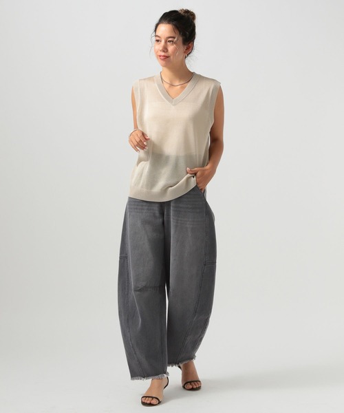 BAYFLOW（ベイフロー）の「[変形シルエット]ボリュームカーブジーンズ（デニムパンツ・レディース・ブラック/インディゴブルー・SMALL/MEDIUM）」の17枚目の写真