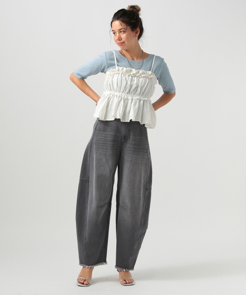 BAYFLOW（ベイフロー）の「[変形シルエット]ボリュームカーブジーンズ（デニムパンツ・レディース・ブラック/インディゴブルー・SMALL/MEDIUM）」の16枚目の写真