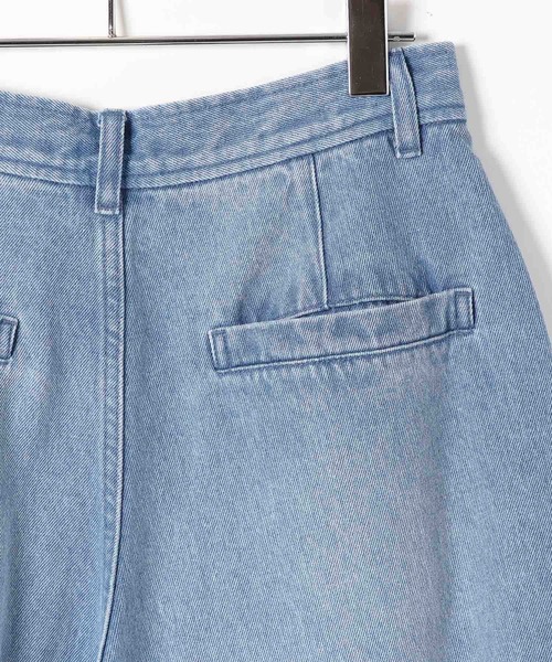 BAYFLOW（ベイフロー）の「[変形シルエット]ボリュームカーブジーンズ（デニムパンツ・レディース・ブラック/インディゴブルー・SMALL/MEDIUM）」の5枚目の写真