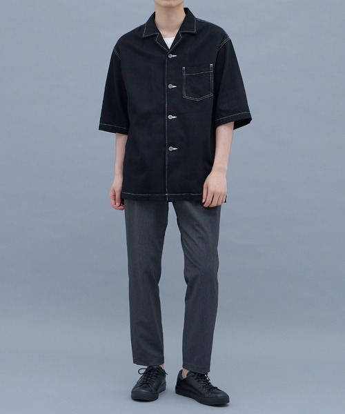 UNITED TOKYO(ユナイテッドトウキョウ)の「9oz ショートスリーブデニムシャツ(シャツ/ブラウス・メンズ・ダークインディゴブルー/ブラック・1/2)」の16枚目の写真