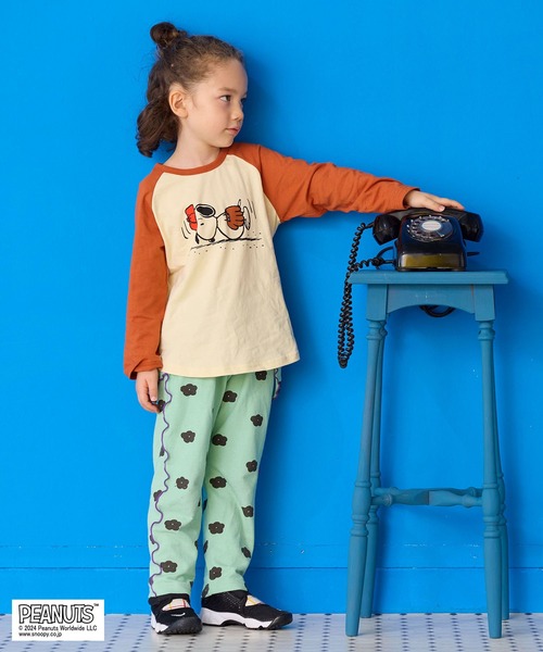 PEANUTS（ピーナッツ）の「【PEANUTS】スヌーピー/ラグランカットソー（Tシャツ/カットソー・キッズ・ベージュ/オフホワイト・80/90/95/100/110/120/130/140/150）」の3枚目の写真