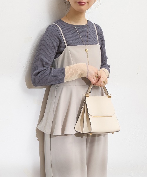 natural couture(ナチュラルクチュール)の「カットジョーゼットペプラムサロペット(その他パンツ・レディース・ブラック/グレイッシュベージュ/チャコールグレー/ドット・LARGE/MEDIUM)」の15枚目の写真
