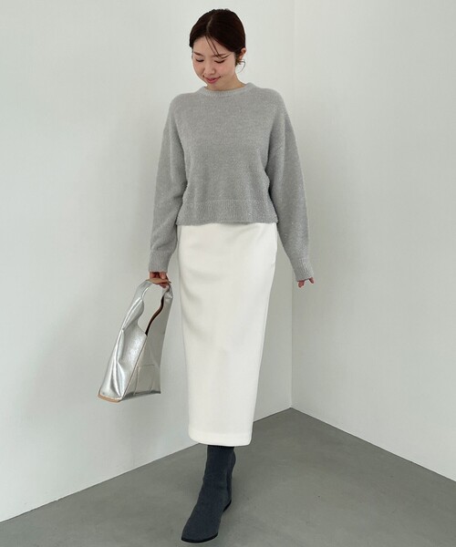 UNFILO（アンフィーロ）の「【野呂佳代さん着用/新色追加】BEAUTY FORM JERSEY Iラインスカート（スカート・レディース・アイボリー系/グレー系/ライトグレー系/ブラック系/イエロー系/ダークブラウン系/ベージュ系/ネイビー系・X-SMALL/SMALL/MEDIUM/MT/LARGE/LT）」の21枚目の写真