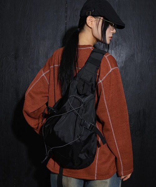 FOLLOWIN（フォロウィン）の「[UNISEX]サイクリングクロスボディバッグメッセンジャーバッグ（バックパック/リュック・レディース・グレー/ブラック/ブラウン/ネイビー・ONE SIZE）」の8枚目の写真