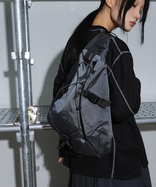 FOLLOWIN（フォロウィン）の「[UNISEX]サイクリングクロスボディバッグメッセンジャーバッグ（バックパック/リュック・レディース・グレー/ブラック/ブラウン/ネイビー・ONE SIZE）」の22枚目の写真