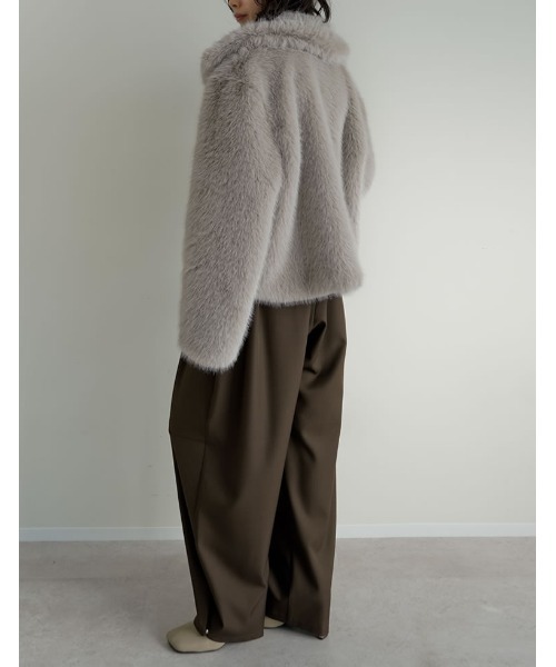 ZOZOTOWN限定再販]ビッグカラーフェイクファーショートコート