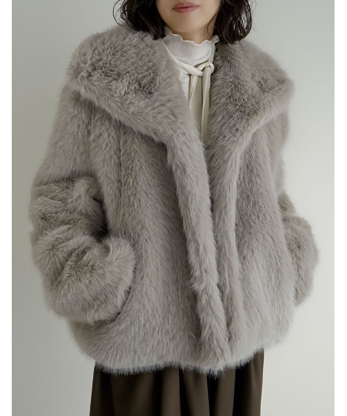 新品　リエディ　ジャケット ブルゾン ビッグカラーフェイクファーショートコート セール】[ZOZOTOWN限定再販]ビッグカラーフェイクファーショートコート