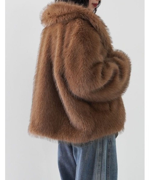 セール】[ZOZOTOWN限定再販]ビッグカラーフェイクファーショートコート