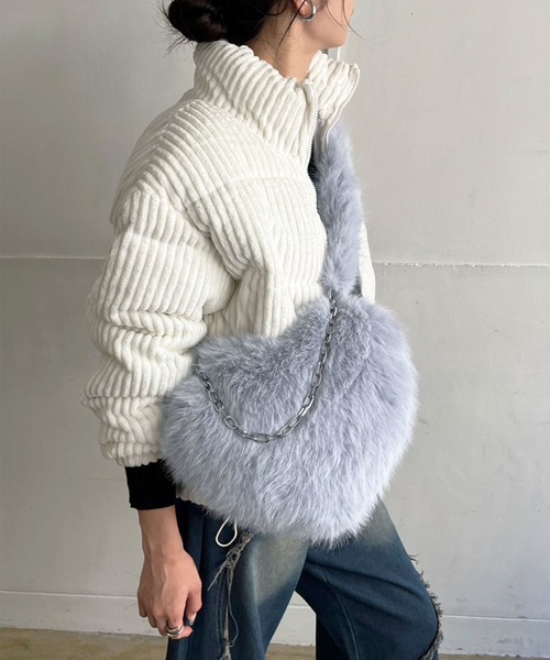 Jewelobe(ジュエローブ)の「ハートシェイプ2wayストラップパッフィーバッグ(ショルダーバッグ・レディース・ブルー/ピンク/ベージュ・FREE)」の16枚目の写真