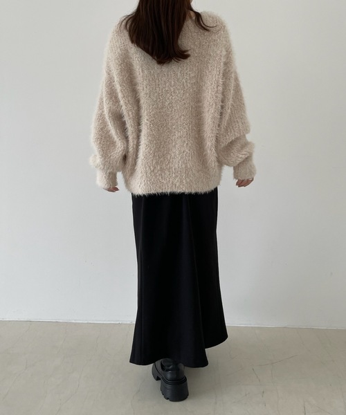 PURE BRIGHT(ピュアブライト)の「ボリュームスリーブシャギーニット(ニット/セーター・レディース・グリーン/チャコールグレー/アイボリー・FREE)」の16枚目の写真