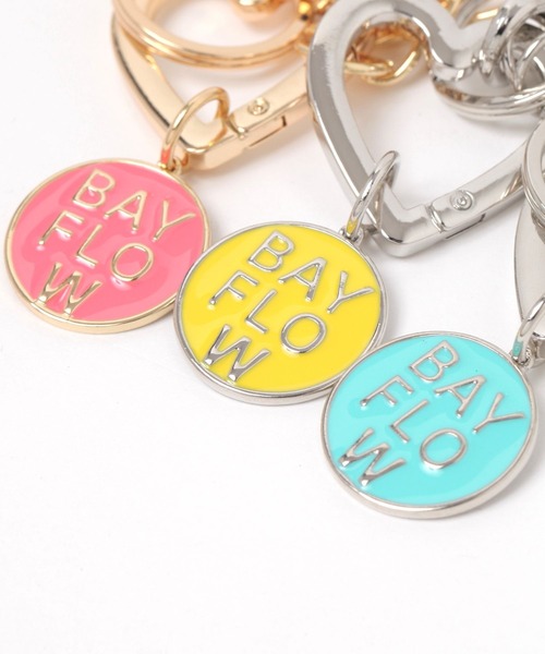 BAYFLOW（ベイフロー）の「ハートカラビナロゴチャーム（チャーム・レディース・イエロー/ピンク/ホワイト/ブルー・FREE）」の9枚目の写真