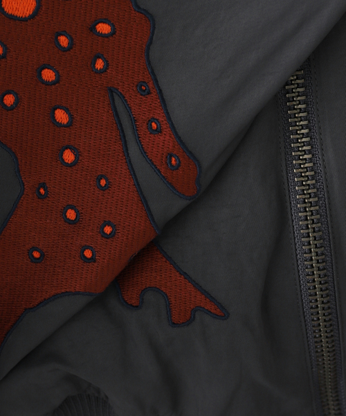 P.A.M.（パム）の「【P.A.M/パム】 MARKINGS (SUSUMU MUKAI) REVERSIBLE 39191-CHAR（その他アウター・レディース・その他・SMALL/LARGE）」の2枚目の写真