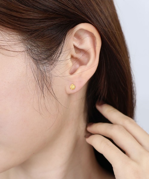CEMONEMO(セモネモ)の「【金属アレルギー対応】 ローズ ポイントピアス(片耳用) / silver925(ピアス(片耳用)・レディース・シルバー/ゴールド・FREE)」の8枚目の写真
