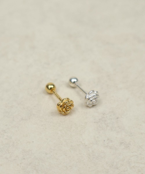 CEMONEMO(セモネモ)の「【金属アレルギー対応】 ローズ ポイントピアス(片耳用) / silver925(ピアス(片耳用)・レディース・シルバー/ゴールド・FREE)」の6枚目の写真