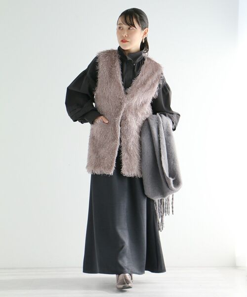 CRAFT STANDARD BOUTIQUE（クラフトスタンダードブティック）の「シャギーベスト（ベスト・レディース・グレイッシュベージュ/ブラック・FREE）」の19枚目の写真