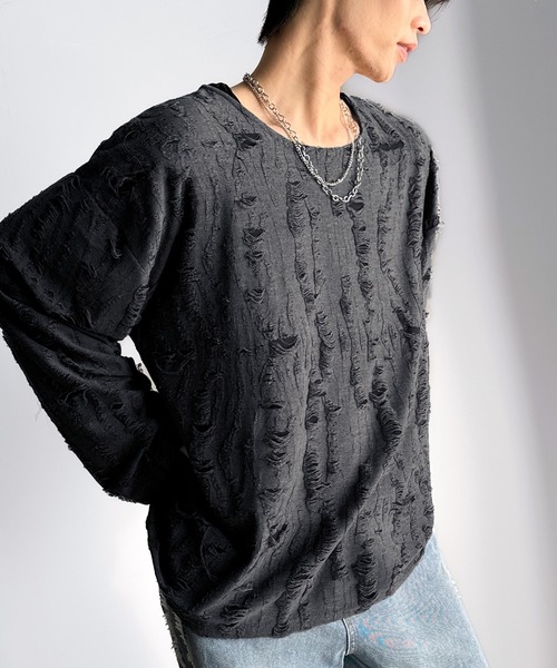 classicalelf(クラシカルエルフ)の「グランジを楽しむ旬スタイル。ダメージ加工ビッグシルエットジャカードカットソーTシャツ(長袖)(Tシャツ/カットソー・メンズ・チャコール/ブラック・MEDIUM/LARGE/X-LARGE/SMALL)」の12枚目の写真