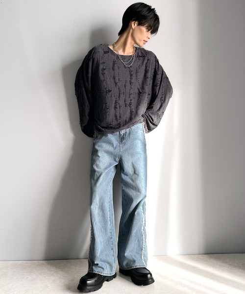 classicalelf(クラシカルエルフ)の「グランジを楽しむ旬スタイル。ダメージ加工ビッグシルエットジャカードカットソーTシャツ(長袖)(Tシャツ/カットソー・メンズ・チャコール/ブラック・MEDIUM/LARGE/X-LARGE/SMALL)」の3枚目の写真