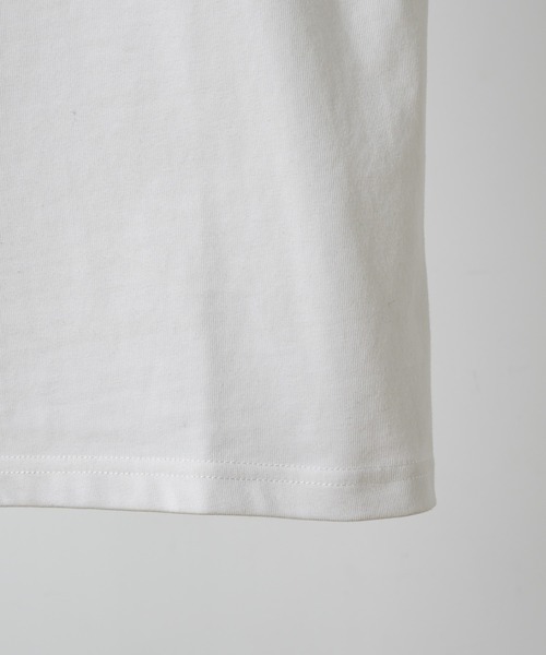 FEKETE（フェケテ）の「RHINESTONE fekete TEE / ラインストーンfeketeロゴTシャツ（Tシャツ/カットソー・レディース・ホワイト/ネイビー・SMALL/MEDIUM/LARGE）」の7枚目の写真