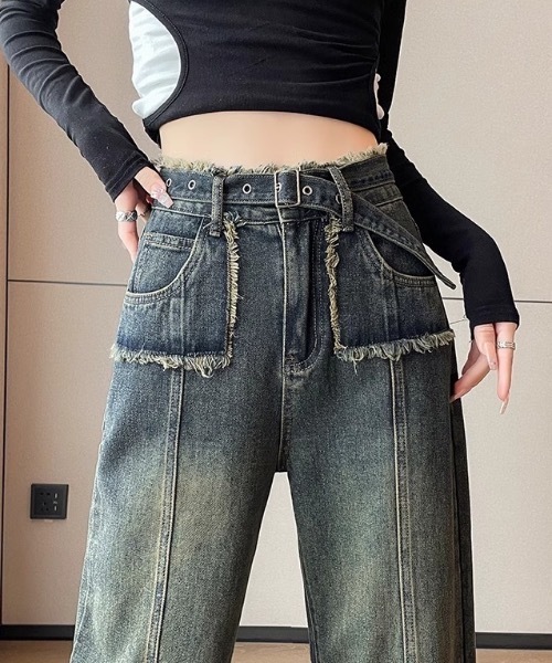 lilful(リルフル)の「【ベルト付き】フロント切り替え ワイドフリンジデニム(デニムパンツ・レディース・ブルー・M/L/S)」の12枚目の写真