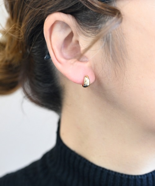 sowi（ソーイ）の「K10　ムーンピアス　5×10（ピアス（両耳用）・レディース・ゴールド・ﾌﾘ-）」の7枚目の写真