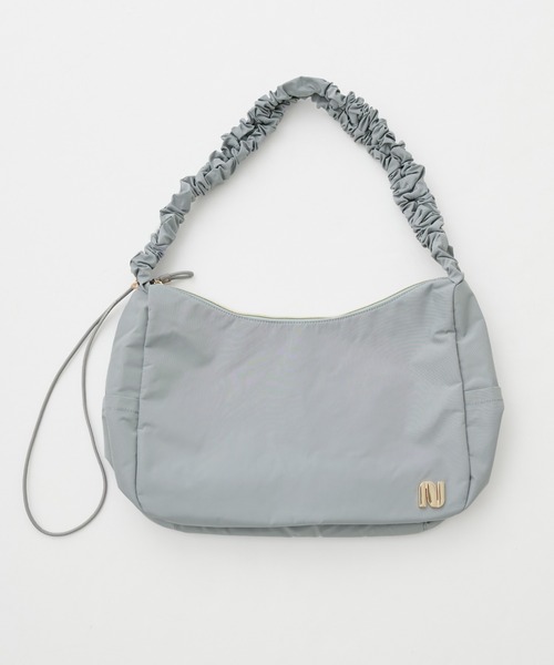 natural couture(ナチュラルクチュール)の「ギャザーナイロンショルダーBAG(ショルダーバッグ・レディース・チャコールグレー/オフホワイト/ブルーグレー・FREE)」の14枚目の写真
