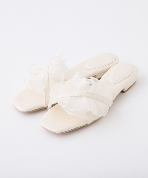 one after another NICE CLAUP（ワンアフターアナザーナイスクラップ）の「【WEB限定】オーガンジーフリルフラットサンダル（サンダル・レディース・ブラック/アイボリー/ゴールド・L/M/S）」の16枚目の写真