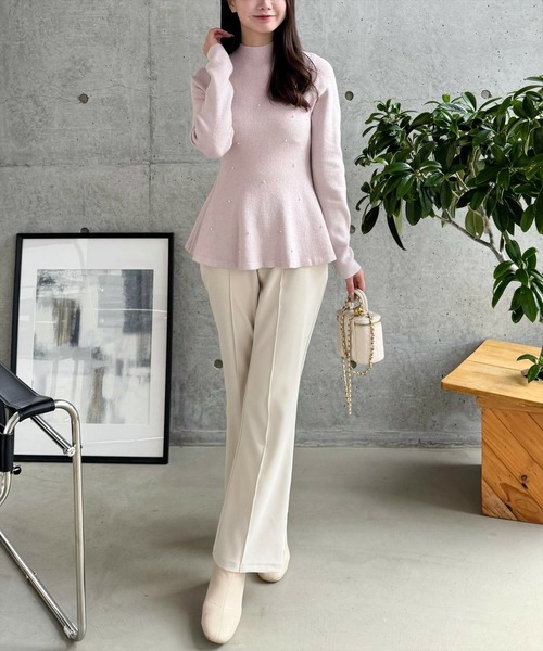 CLEAR BASIC（クリアベーシック）の「パール付きペプラムニットトップス[オフィスカジュアル フェミニン 上品]≪再入荷≫（ニット/セーター・レディース・ピンク/ライトグレー/サックスブルー/アイボリー・F）」の7枚目の写真