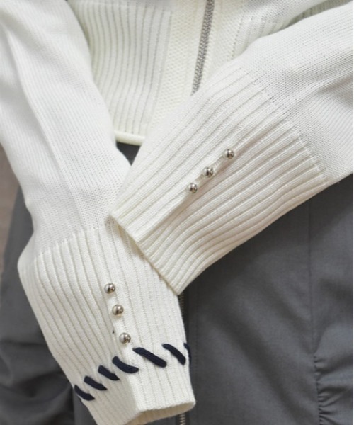 axes femme（アクシーズファム）の「ジップ付ステッチショートカーディガン（カーディガン/ボレロ・レディース・ラベンダー/ブラック/ホワイト・FREE）」の6枚目の写真