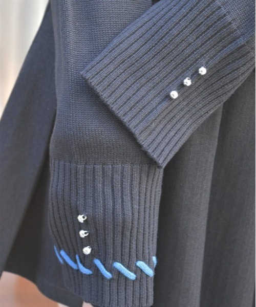 axes femme（アクシーズファム）の「ジップ付ステッチショートカーディガン（カーディガン/ボレロ・レディース・ラベンダー/ブラック/ホワイト・FREE）」の12枚目の写真