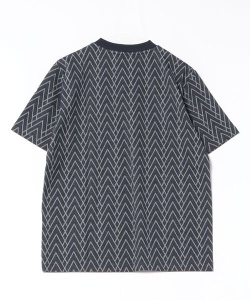 MEN'S BIGI(メンズビギ)の「リンクスジャガードVネックTEE(Tシャツ/カットソー・メンズ・ネイビー/ブラック・03/02/04)」の15枚目の写真